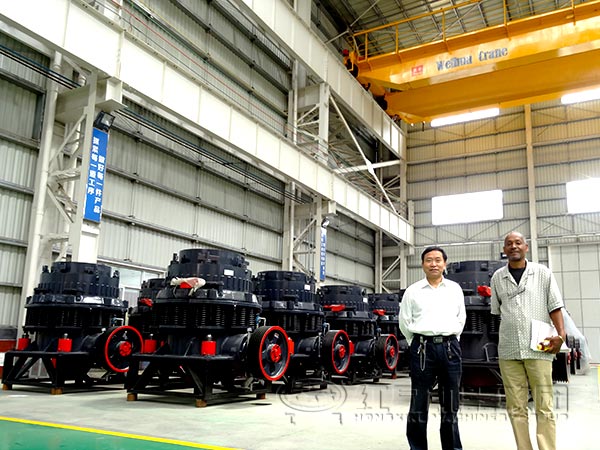 圓錐破碎機國際合作