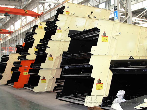 振動篩廠區(qū)實(shí)拍圖