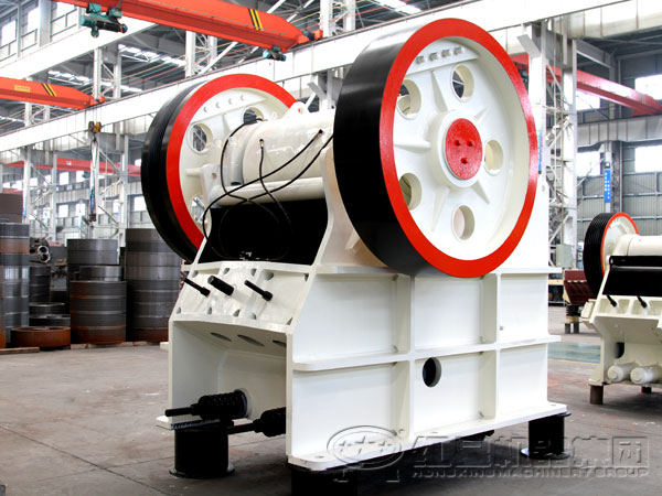 鄂式破碎機(jī)