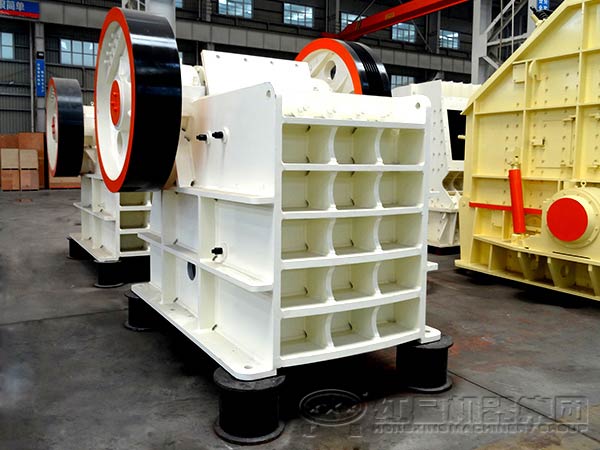 顎式破碎機 顎式破碎機
