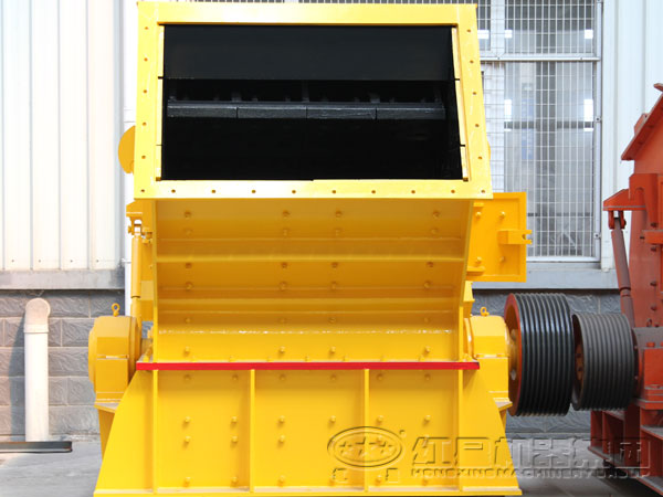 反擊式破碎機正面