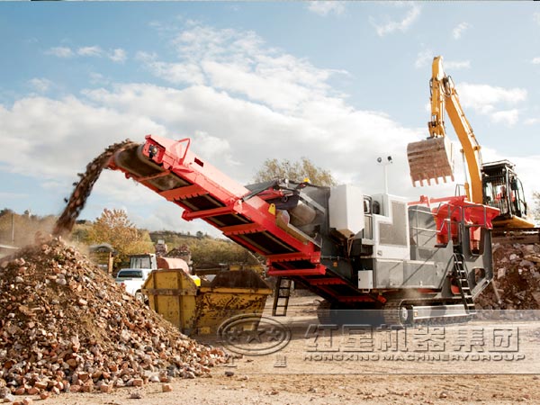建筑垃圾移動破碎站現(xiàn)場