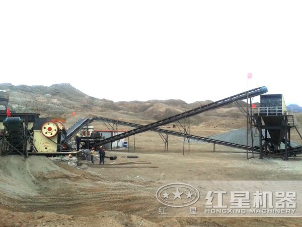 小型顎破破碎現(xiàn)場(chǎng)