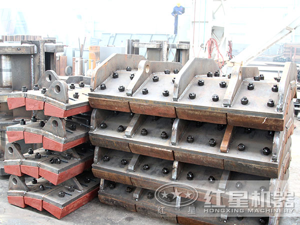 鄂式破碎機(jī)材料成本