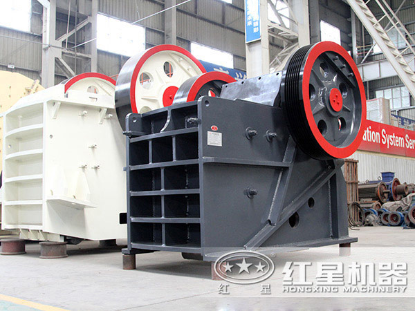 簡(jiǎn)擺顎式破碎機(jī)