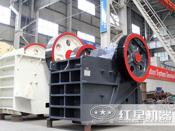 液壓保護(hù)顎式破碎機