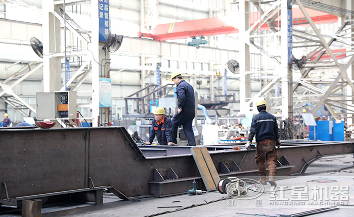 移動(dòng)制砂機(jī)生產(chǎn)車間