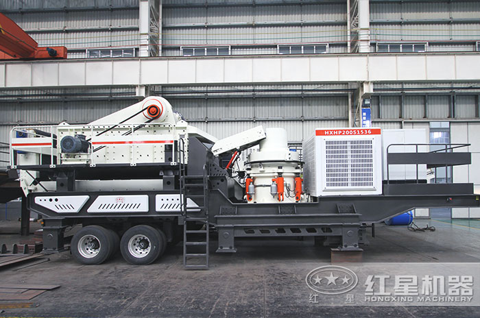 時(shí)產(chǎn)100噸的移動式石子破碎機(jī)