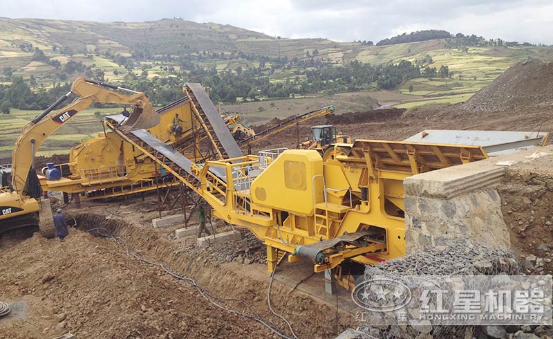 移動式鄂破+移動式反擊破生產(chǎn)現(xiàn)場