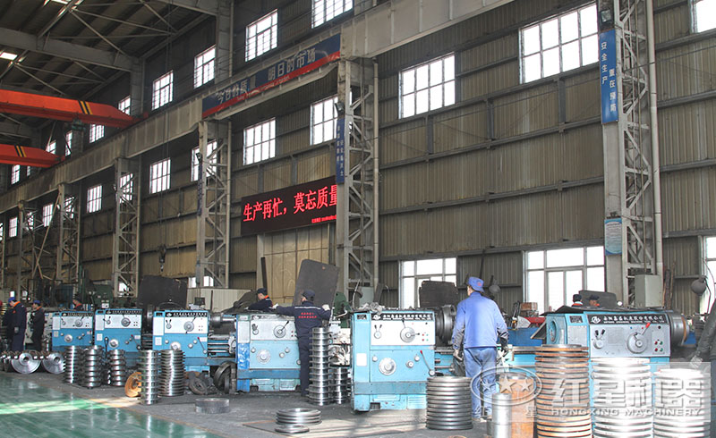 紅星智能化生產(chǎn)車間，用心專注于每一道工序