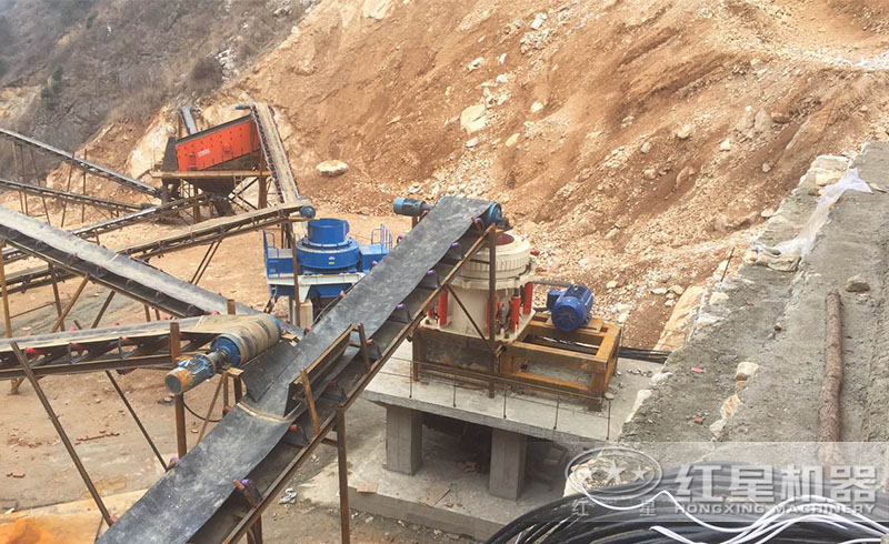 紅星砂巖制砂生產(chǎn)現(xiàn)場一角