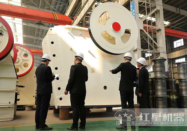 紅星破碎機(jī)廠家直銷，價(jià)格實(shí)惠