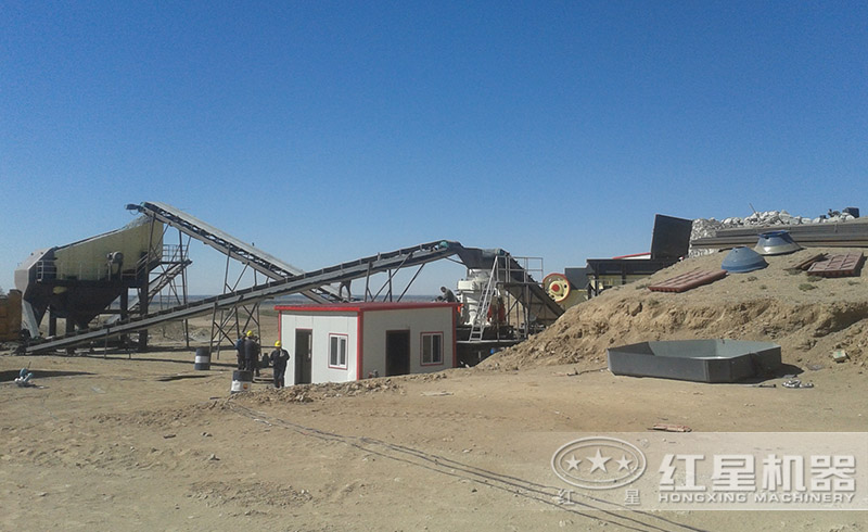 紅星石子破碎生產(chǎn)線(xiàn)現(xiàn)場(chǎng)——專(zhuān)業(yè)技術(shù)團(tuán)隊(duì)為您量身打造