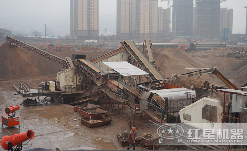 紅星大型建筑垃圾移動(dòng)碎石現(xiàn)場(chǎng)