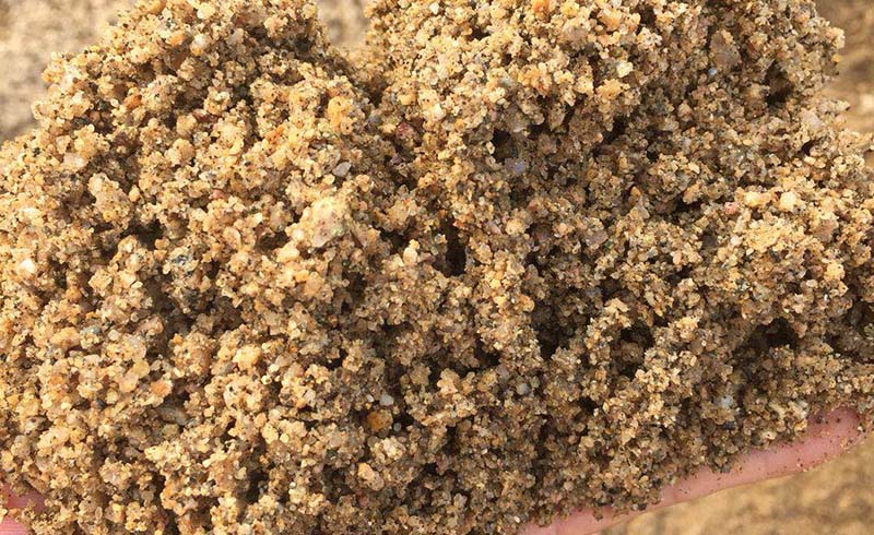 經(jīng)水洗輪式洗沙機(jī)清洗過(guò)的砂子價(jià)格翻倍，更受市場(chǎng)歡迎