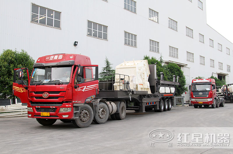 移動石子破碎機發(fā)貨