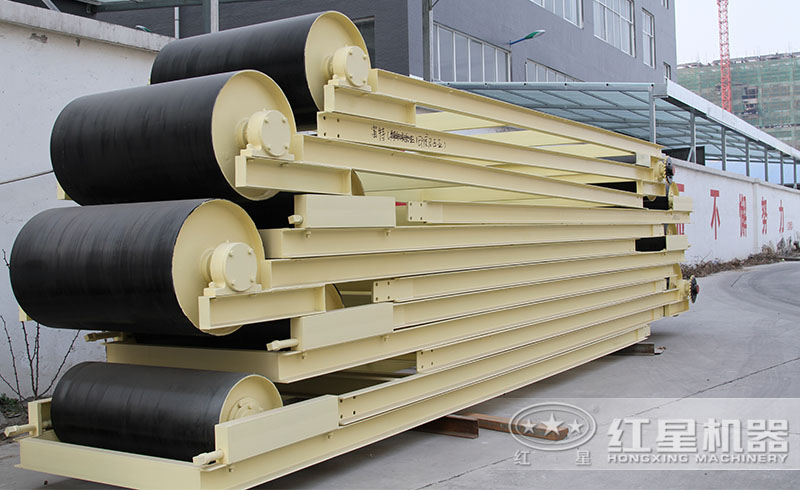 紅星膠帶輸送機(jī)質(zhì)高價(jià)廉、現(xiàn)貨供應(yīng)