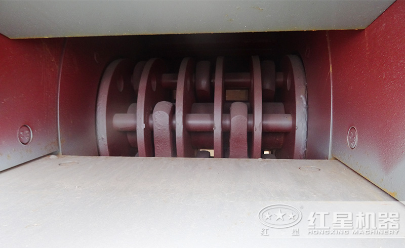 紅星錘式破碎機內(nèi)腔結構圖
