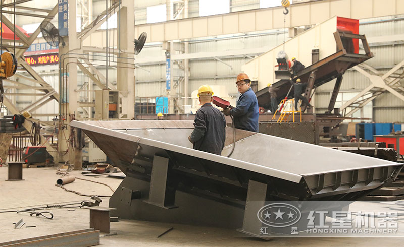 紅星破石機(jī)鑄造車間一角