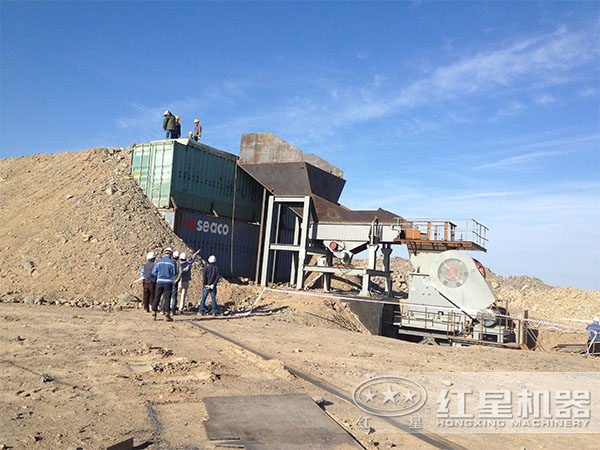 顎式破碎機(jī)生產(chǎn)線現(xiàn)場(chǎng)