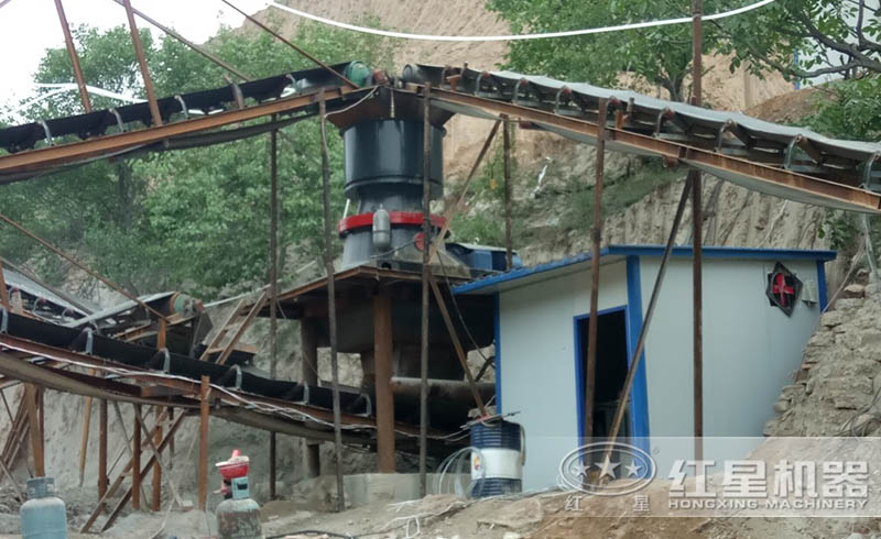 紅星單缸圓錐式破碎機(jī)碎石生產(chǎn)線現(xiàn)場