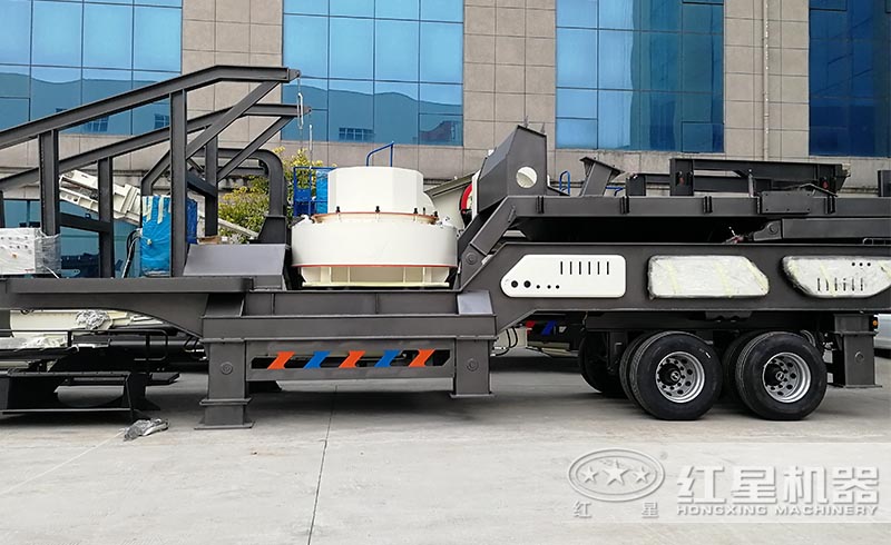 移動(dòng)式制砂機(jī)機(jī)動(dòng)靈活，流動(dòng)打沙更便捷