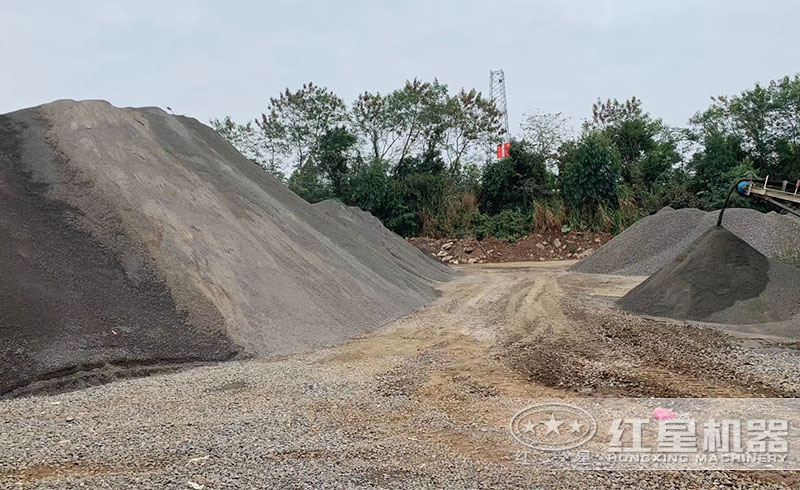 機(jī)制砂石產(chǎn)量大、粒度可控、品質(zhì)高，緩解市場(chǎng)砂石緊張