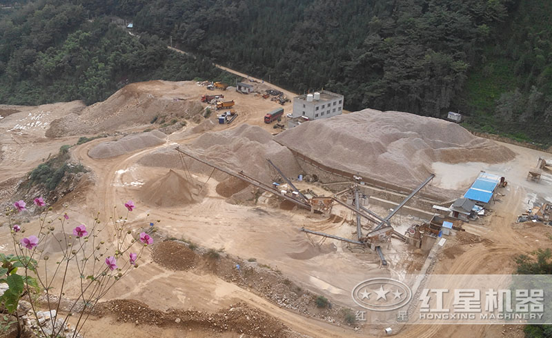 制砂生產(chǎn)線現(xiàn)場(chǎng)