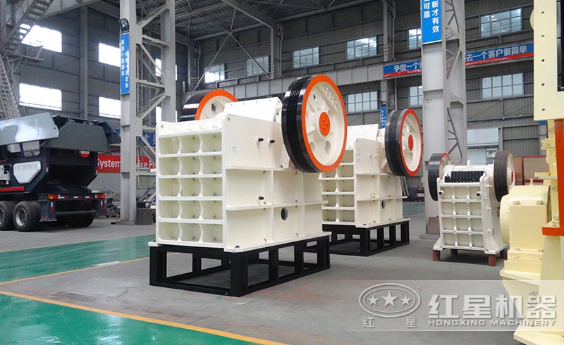 紅星HD德版鄂破機(jī)機(jī)身小巧，破碎力度大，應(yīng)用廣泛