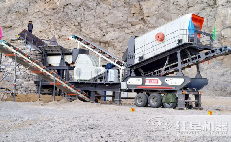 移動(dòng)式破碎機(jī)靈活移動(dòng)，助您實(shí)現(xiàn)流動(dòng)式碎石