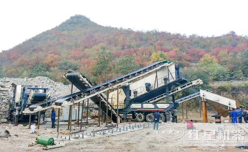 紅星移動式石料破碎現(xiàn)場