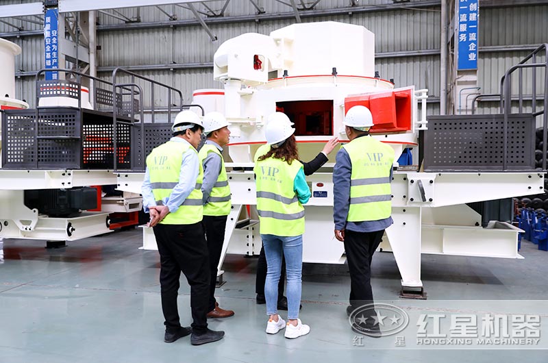 客戶來廠進(jìn)行設(shè)備參觀