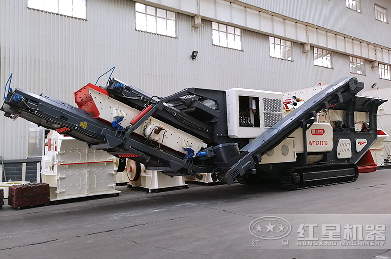 履帶式移動破碎站實(shí)拍圖