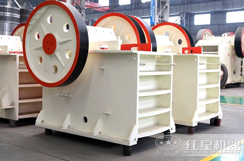 顎式碎石機(jī)