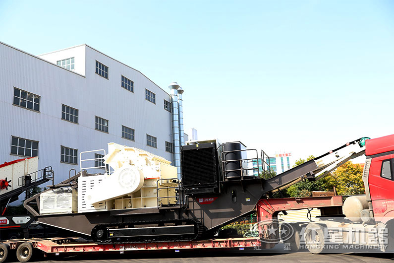 紅星輪胎移動(dòng)式破碎機(jī)發(fā)貨現(xiàn)場(chǎng)