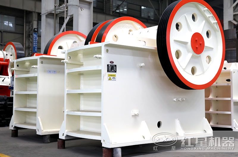 顎式破碎機車間實拍