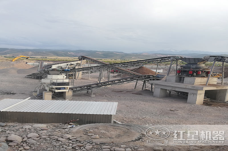 破碎制砂生產(chǎn)現(xiàn)場(chǎng)
