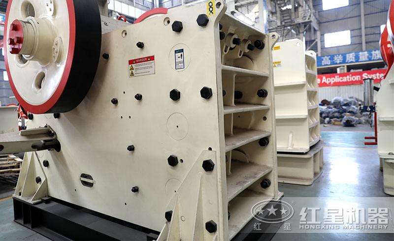 歐版顎式破碎機(jī)