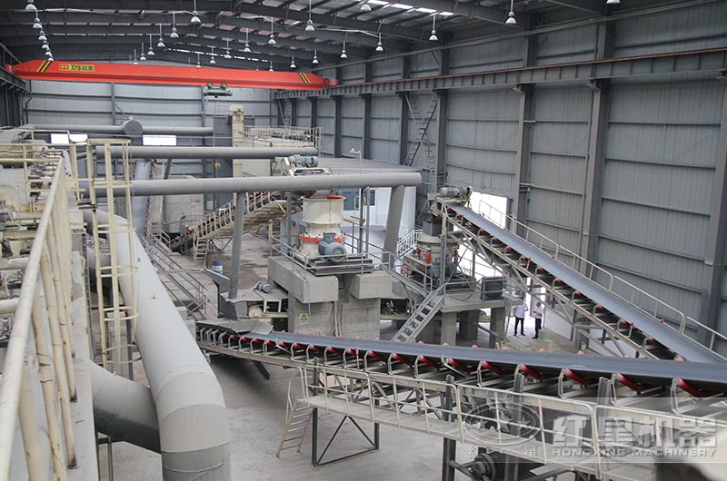  圓錐破碎制砂設備生產現(xiàn)場