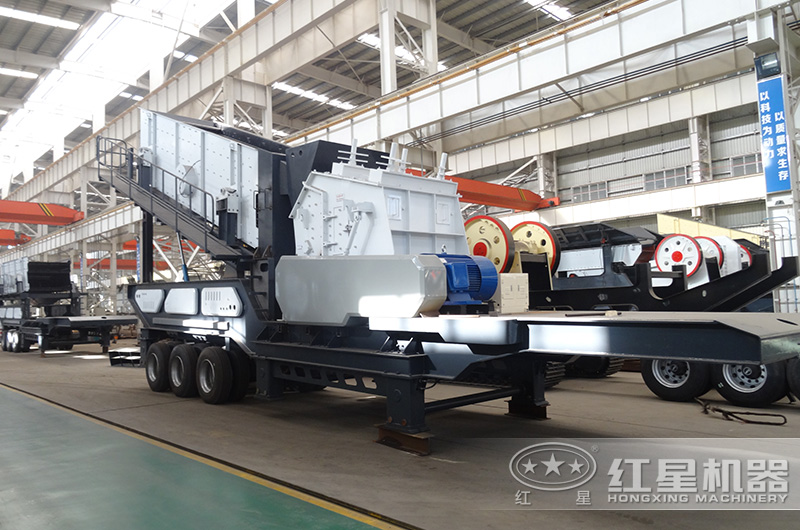 輪胎式建筑垃圾破碎機(jī)車間實(shí)拍