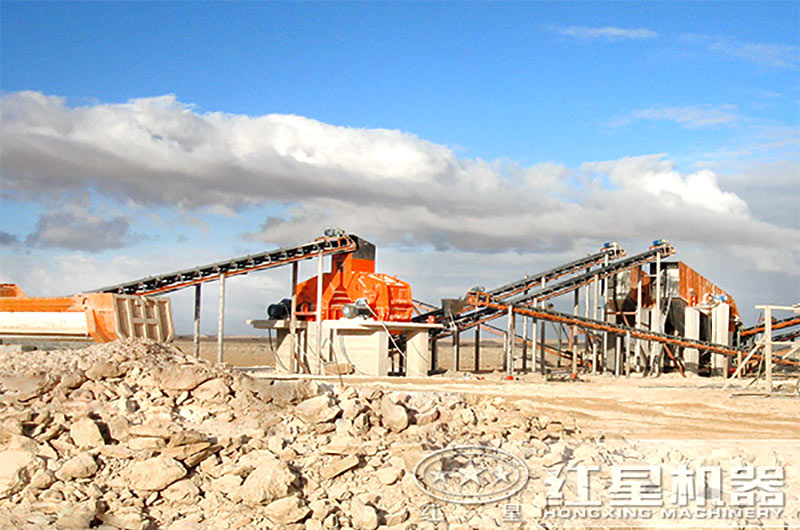 反擊式破碎機(jī)生產(chǎn)現(xiàn)場實(shí)拍