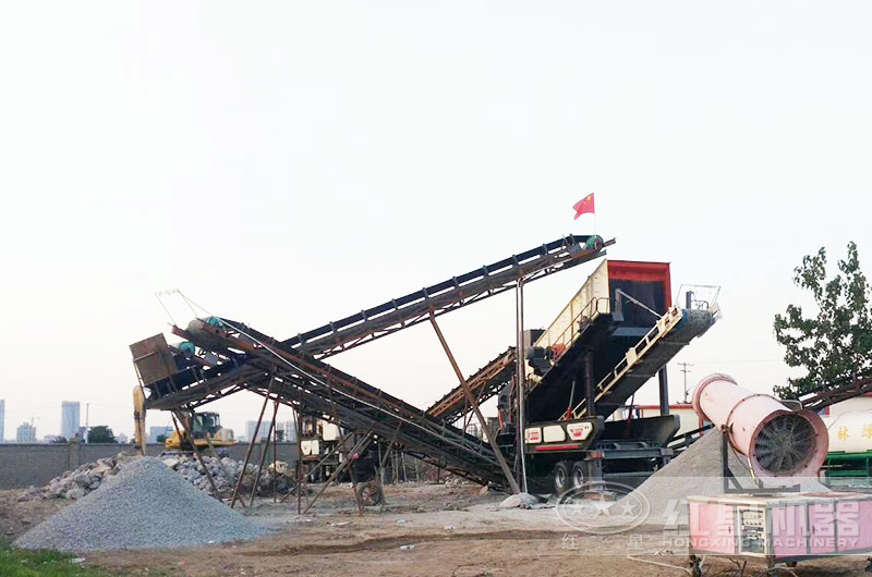 輪胎式移動破碎站應用現(xiàn)場