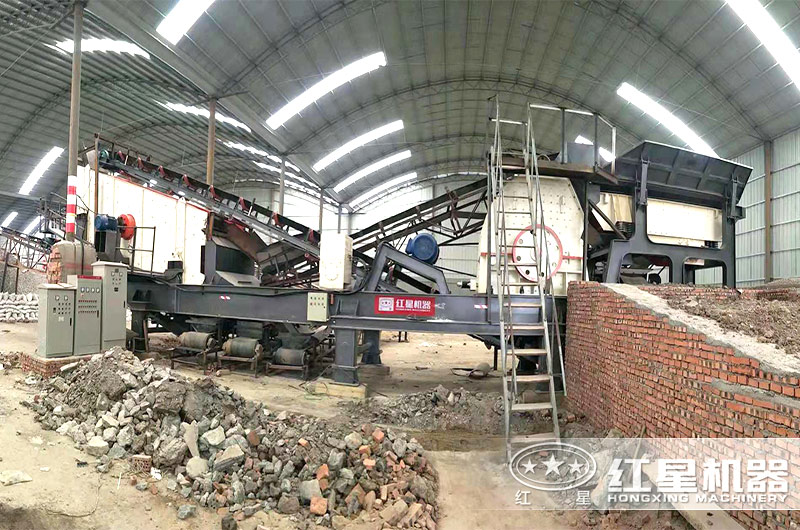 全智能化系統(tǒng)操作的移動式重錘破碎機